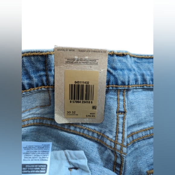 Blue Denim Levi Strauss Jeans - Picture 6 of 6